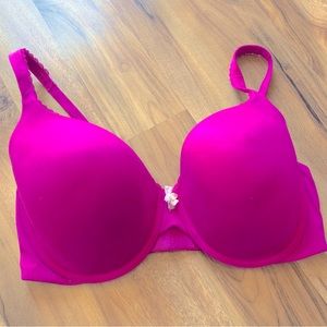 Victoria’s Secret Body by Victoria lined perfect coverage bra